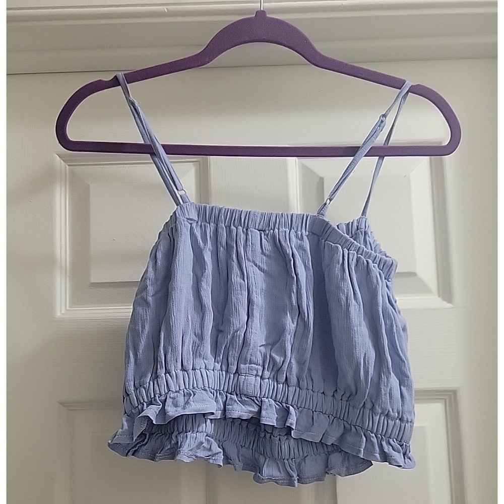 Hollister Womens Blue Smocked Ruffle Hem Camisole Top Size M Adjustable Straps - Picture 4 of 9